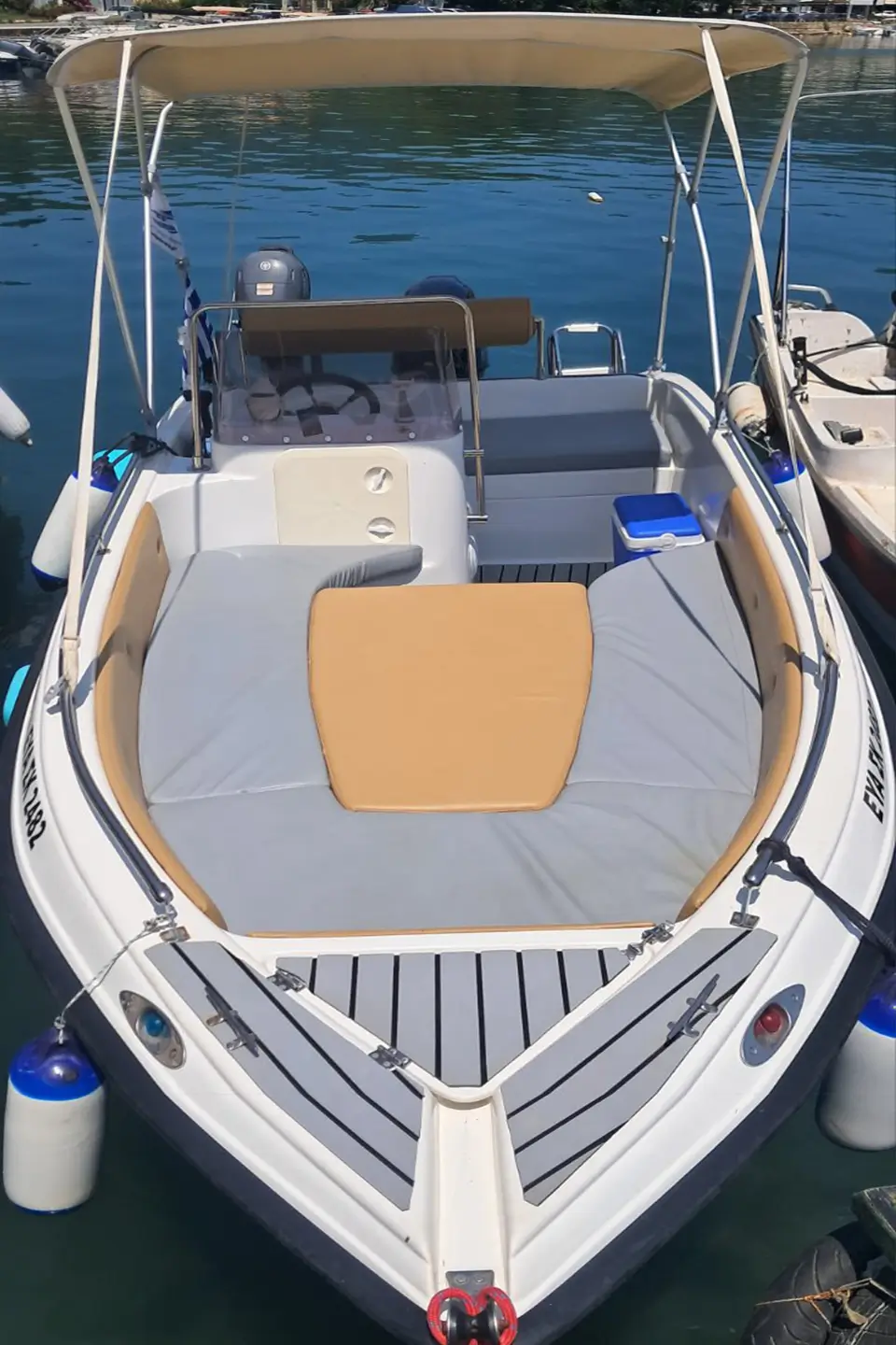 rent-boat-corfu-EVA-4a